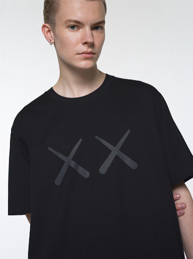 KAWS + Warhol UT Graphic BLACK