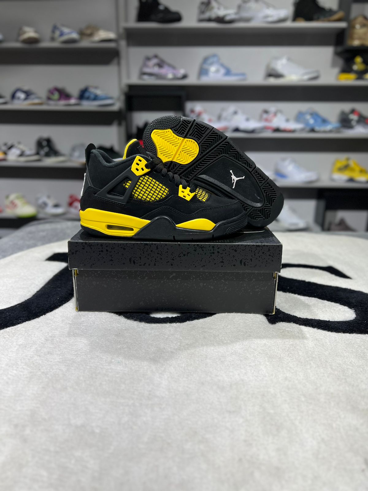 JORDAN RETRO 4 THUNDER YELLOW GS