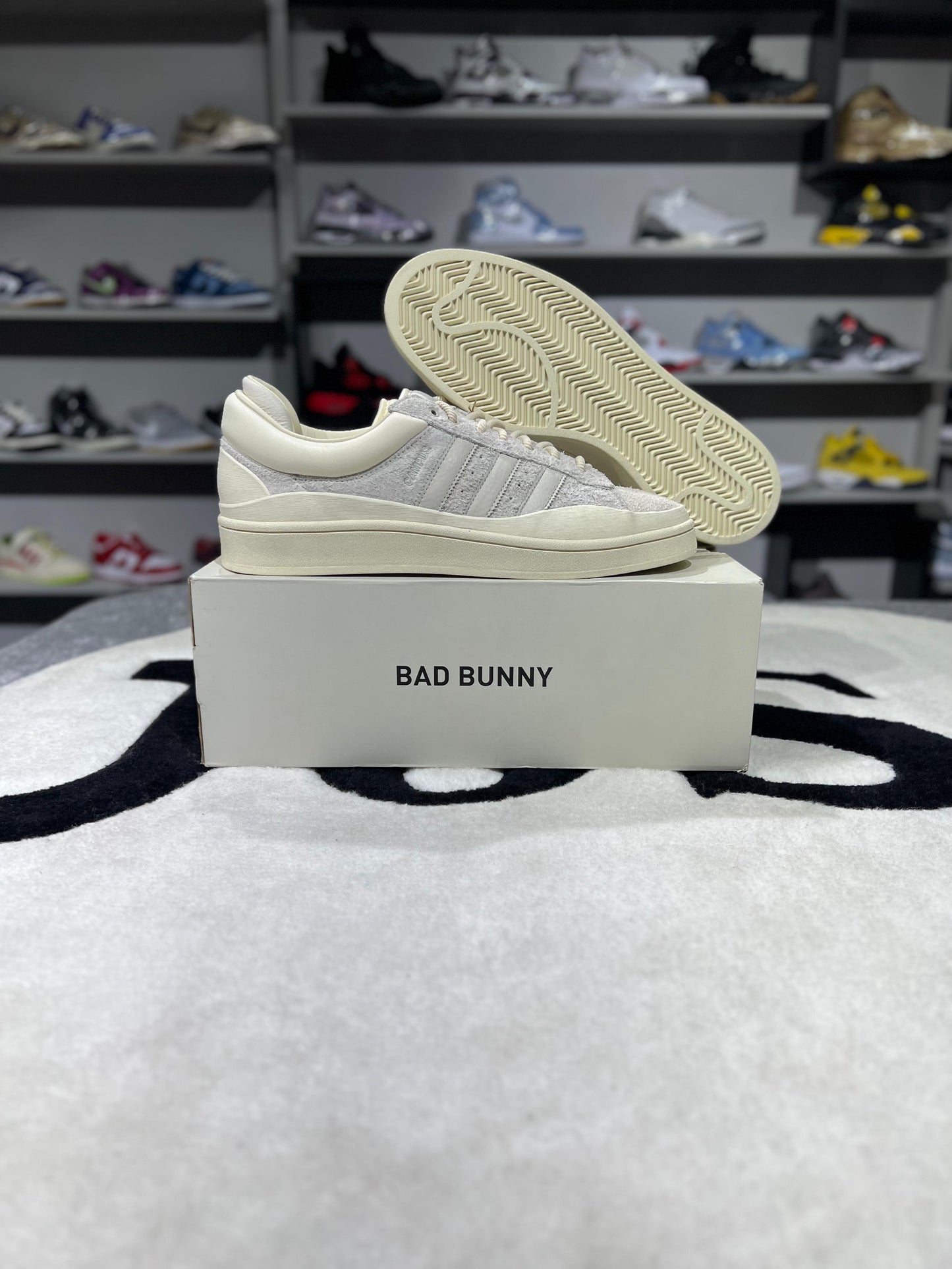 BAD BUNNY CAMPUS LIGHT CREAM