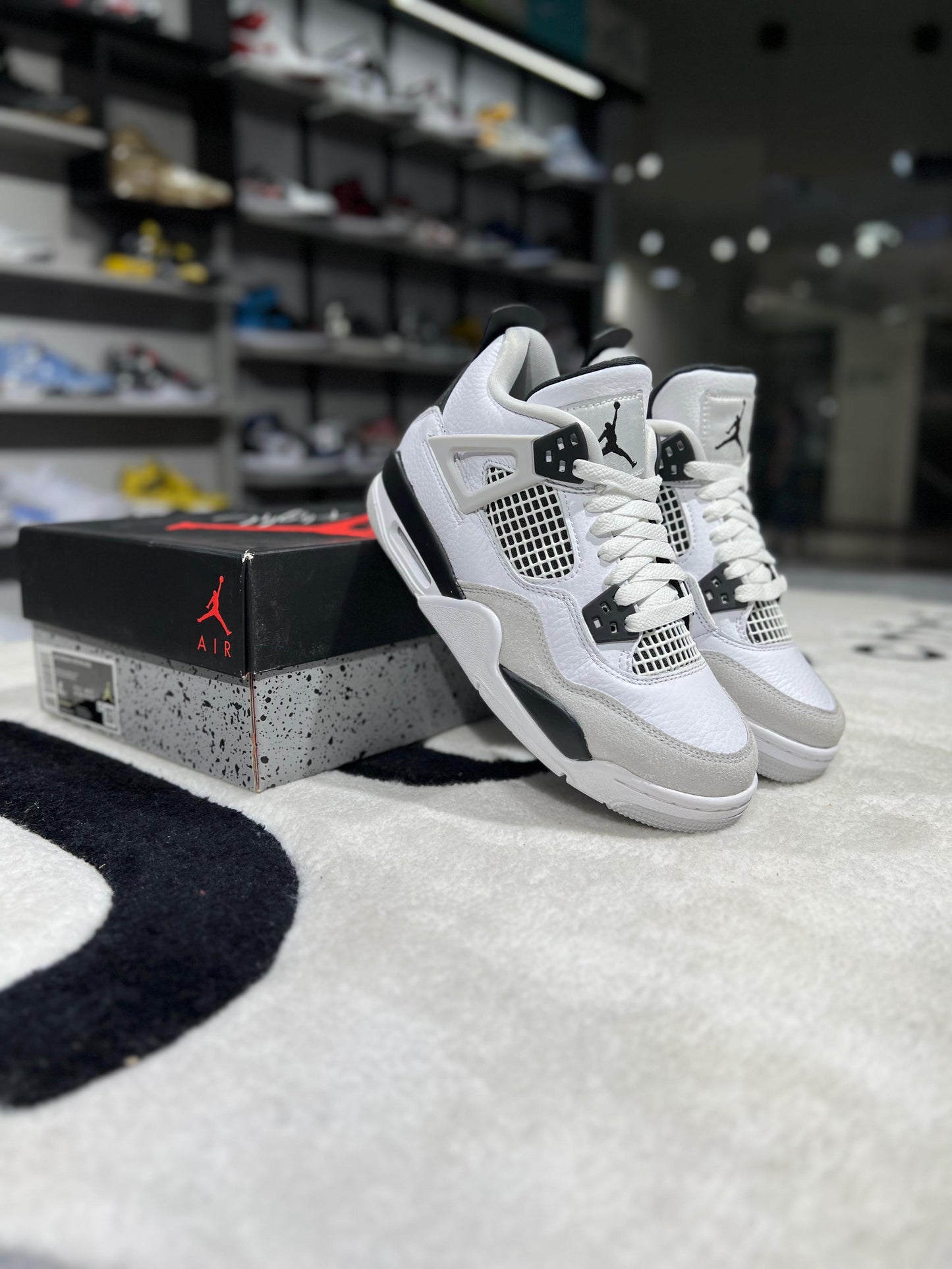 JORDAN RETRO 4 MILITARY BLACK