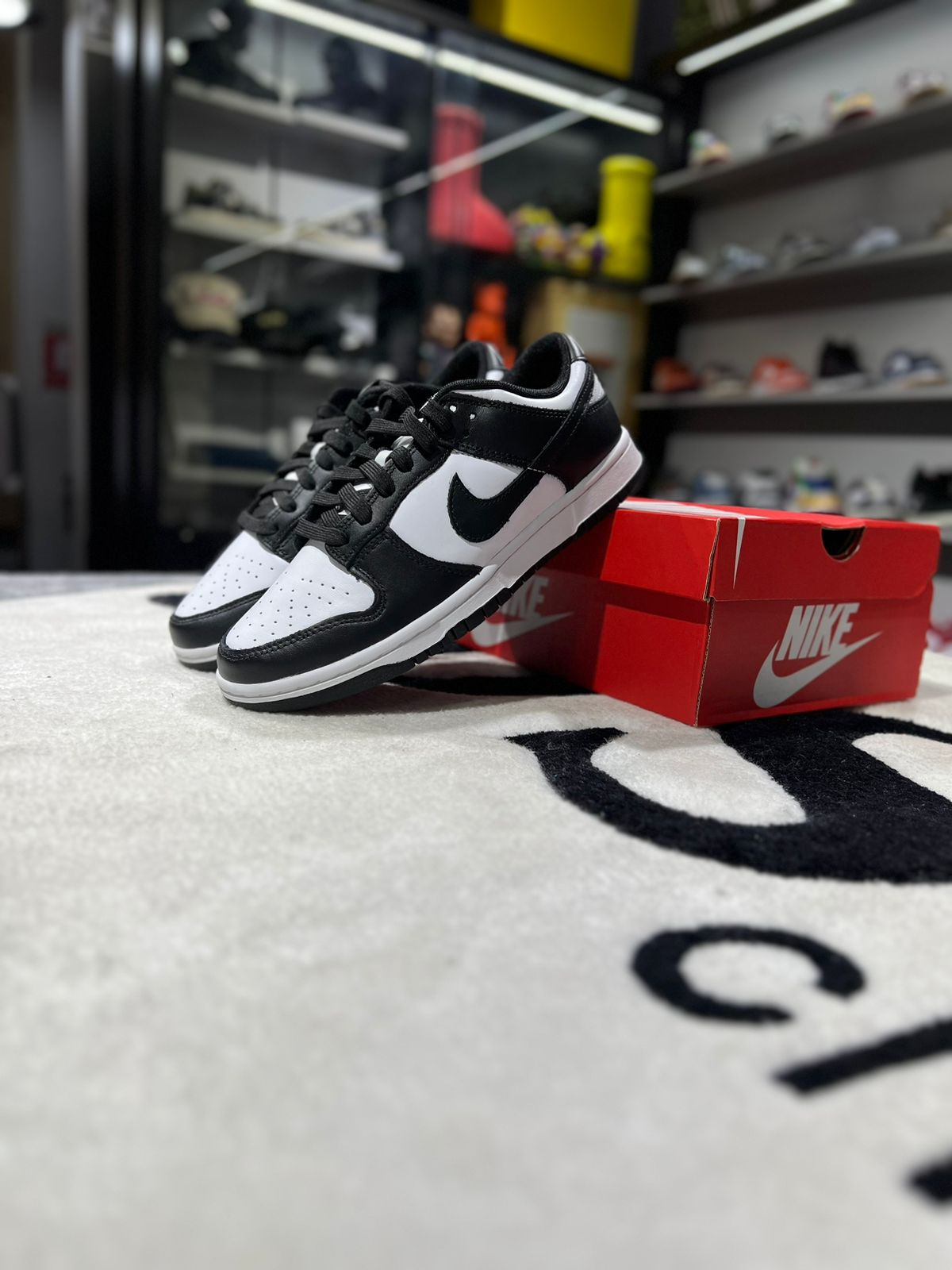 Nike Dunk Low Panda