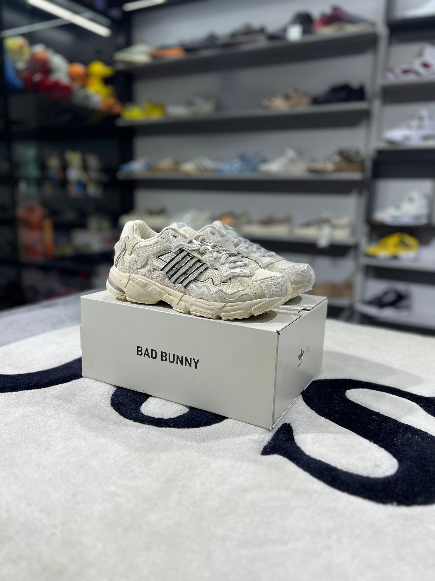 RESPONCE CL BAD BUNNY WONDER WHITE