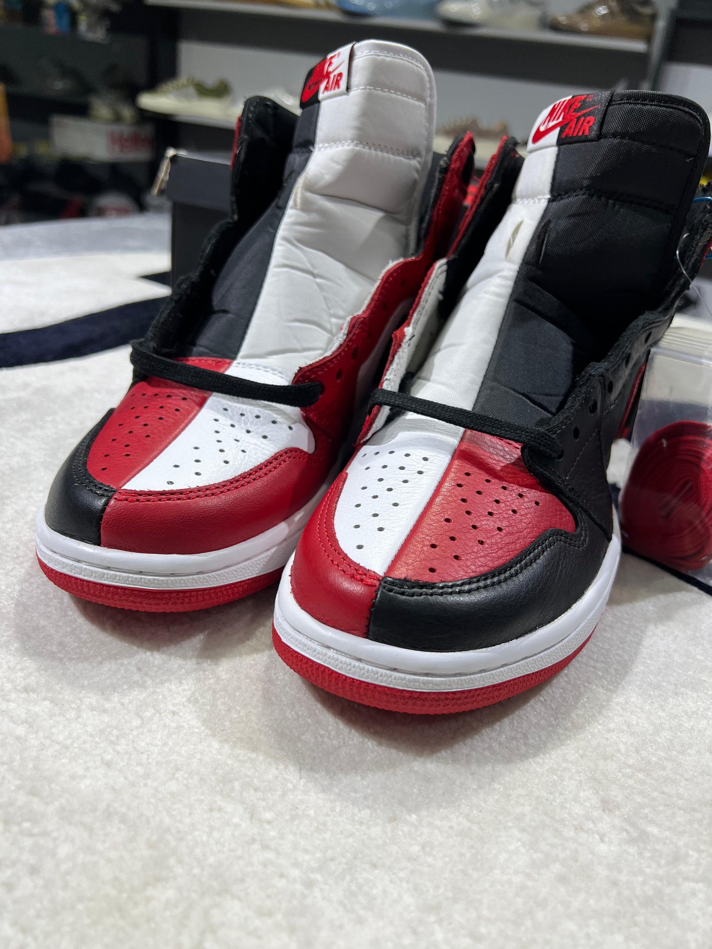 Jordan 1 Retro High Homage To Home Chicago (Numbered)