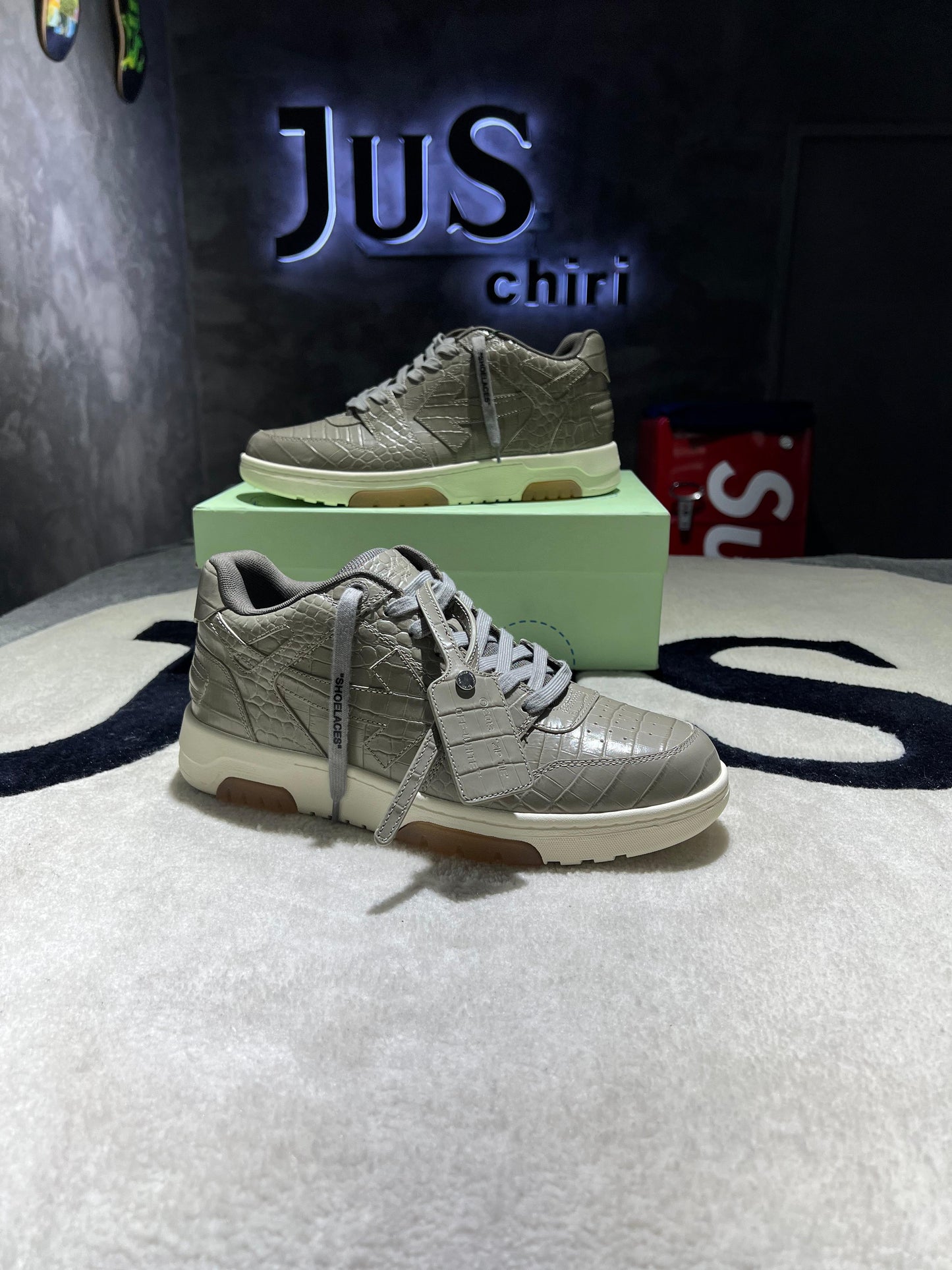 OFF-WHITE Out Of Office OOO Low Tops Sand Croc