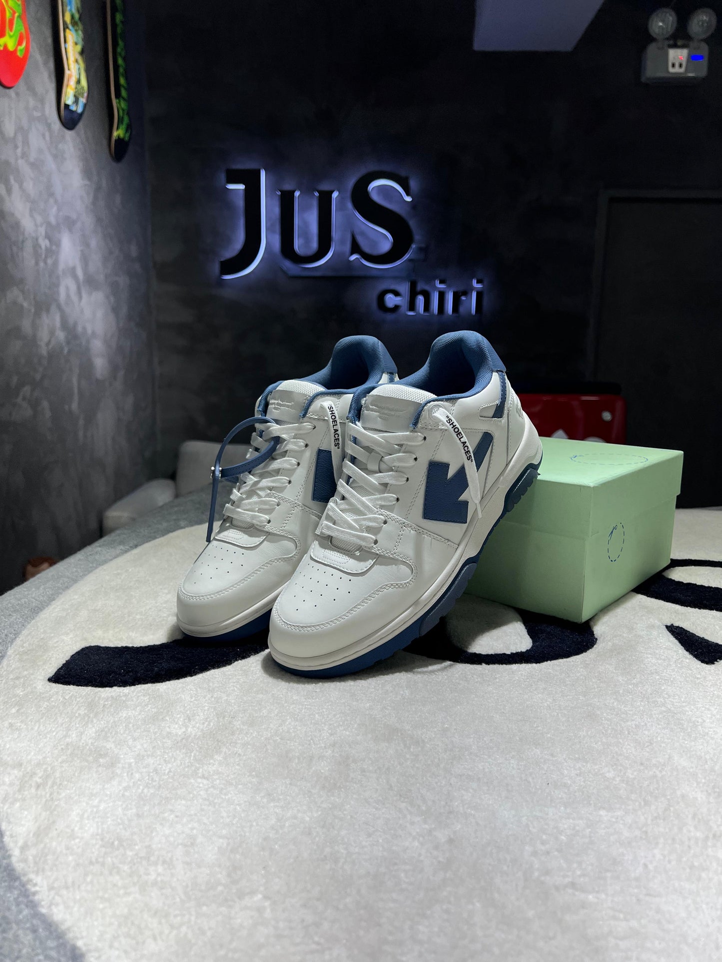 OFF-WHITE Out Of Office OOO Low White Navy Blue