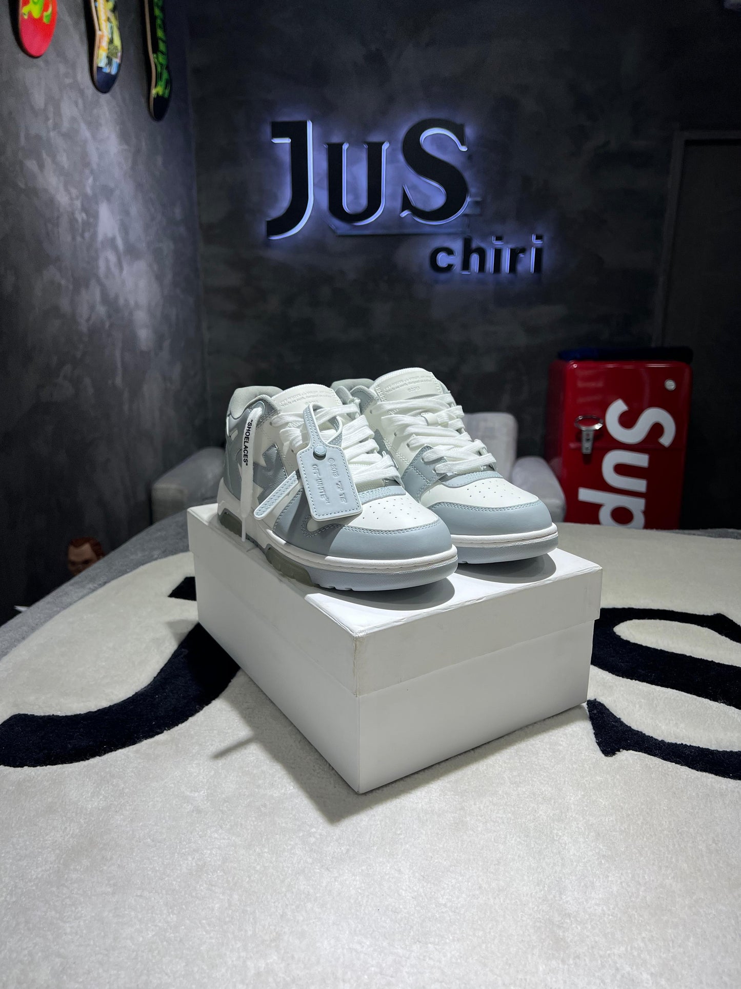 OFF-WHITE Out Of Office OOO Low Tops Grey White (2022)