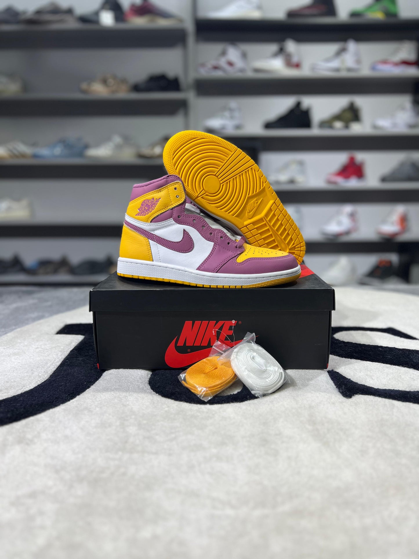 Jordan 1 High OG Brotherhood