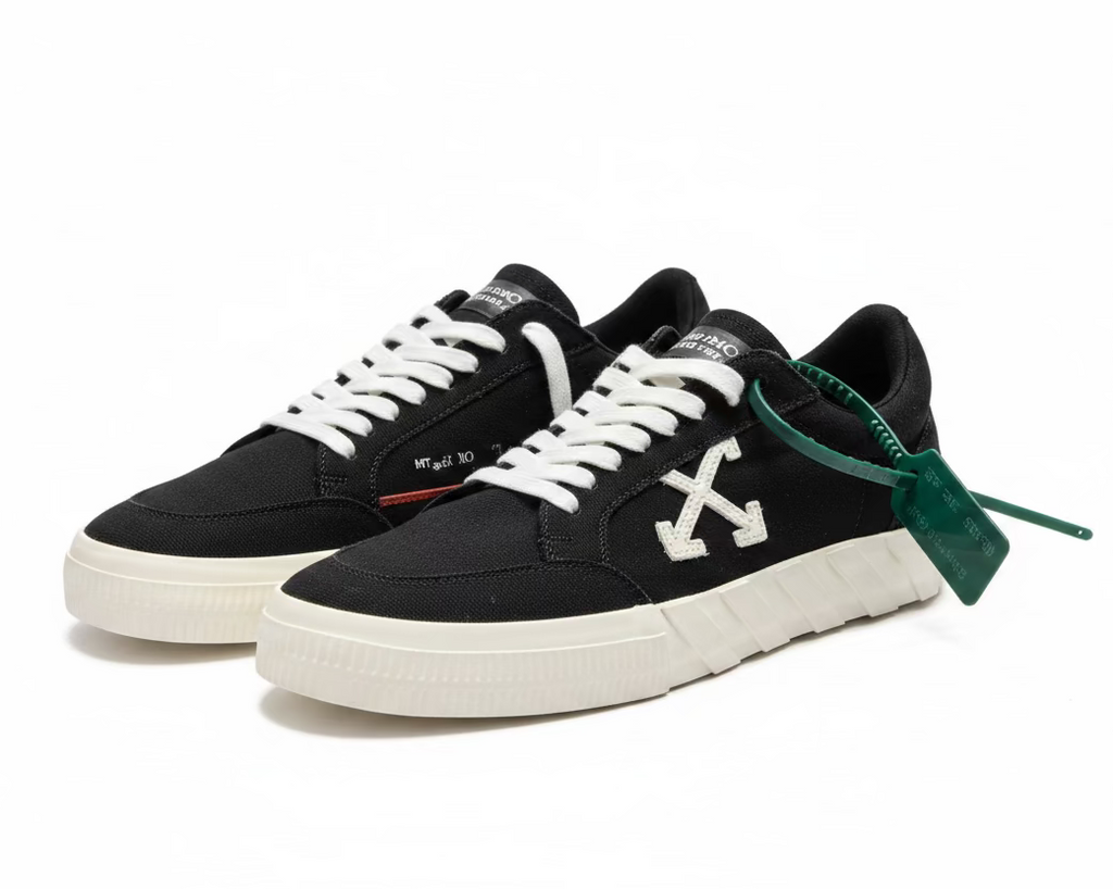 Off-White Low Vulcanized Canvas Sneakers in Black White