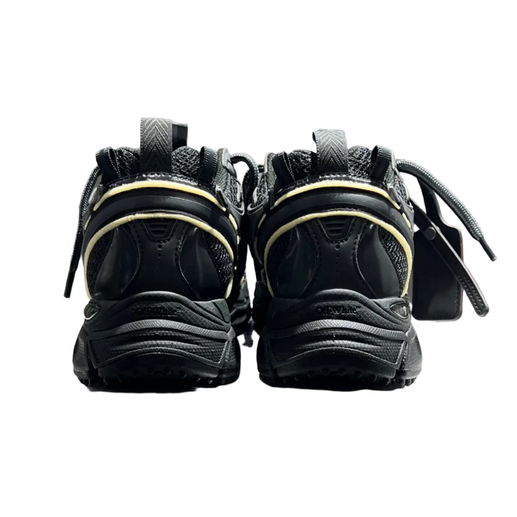 Off-White Be Right Back Black