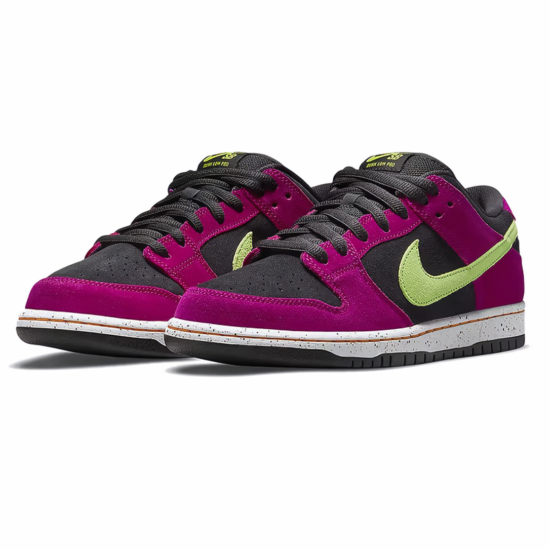 Nike Dunk SB ACG Terra Red Plum