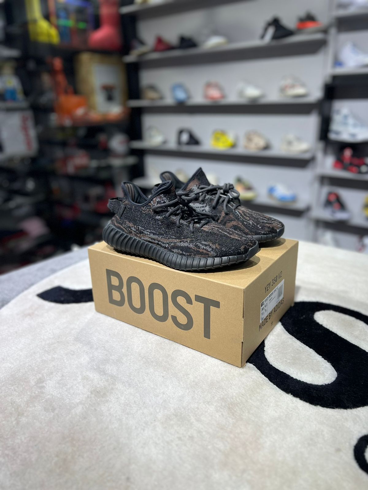 YEEZY BOOST 350 V2 MX ROCK