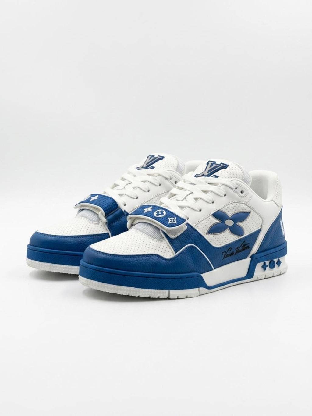 Louis Vuitton | Trainer Calfskin Blue White | 7.5 UK (41.5 EUR)