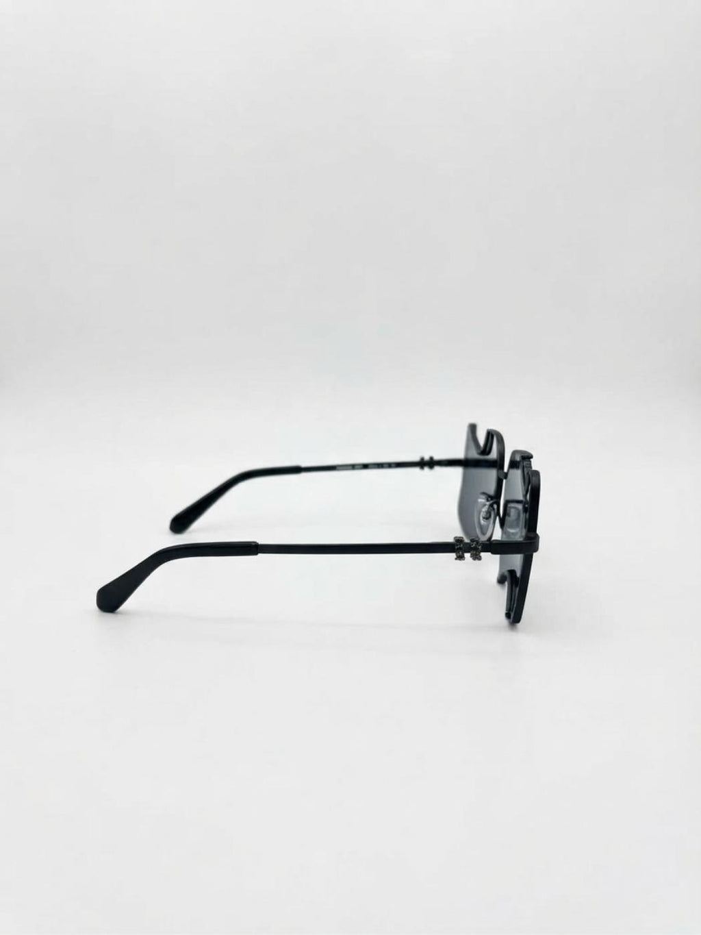 Off White | Sunglasses Salvador | NO BOX