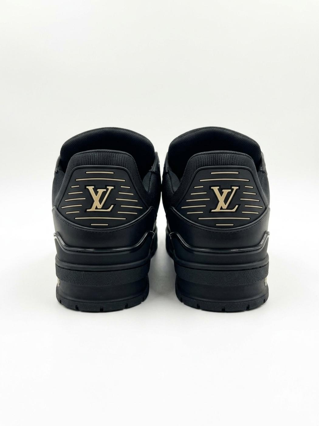 Louis Vuitton | Trainer Black Monogram | 6.5 UK (40.5 EUR)