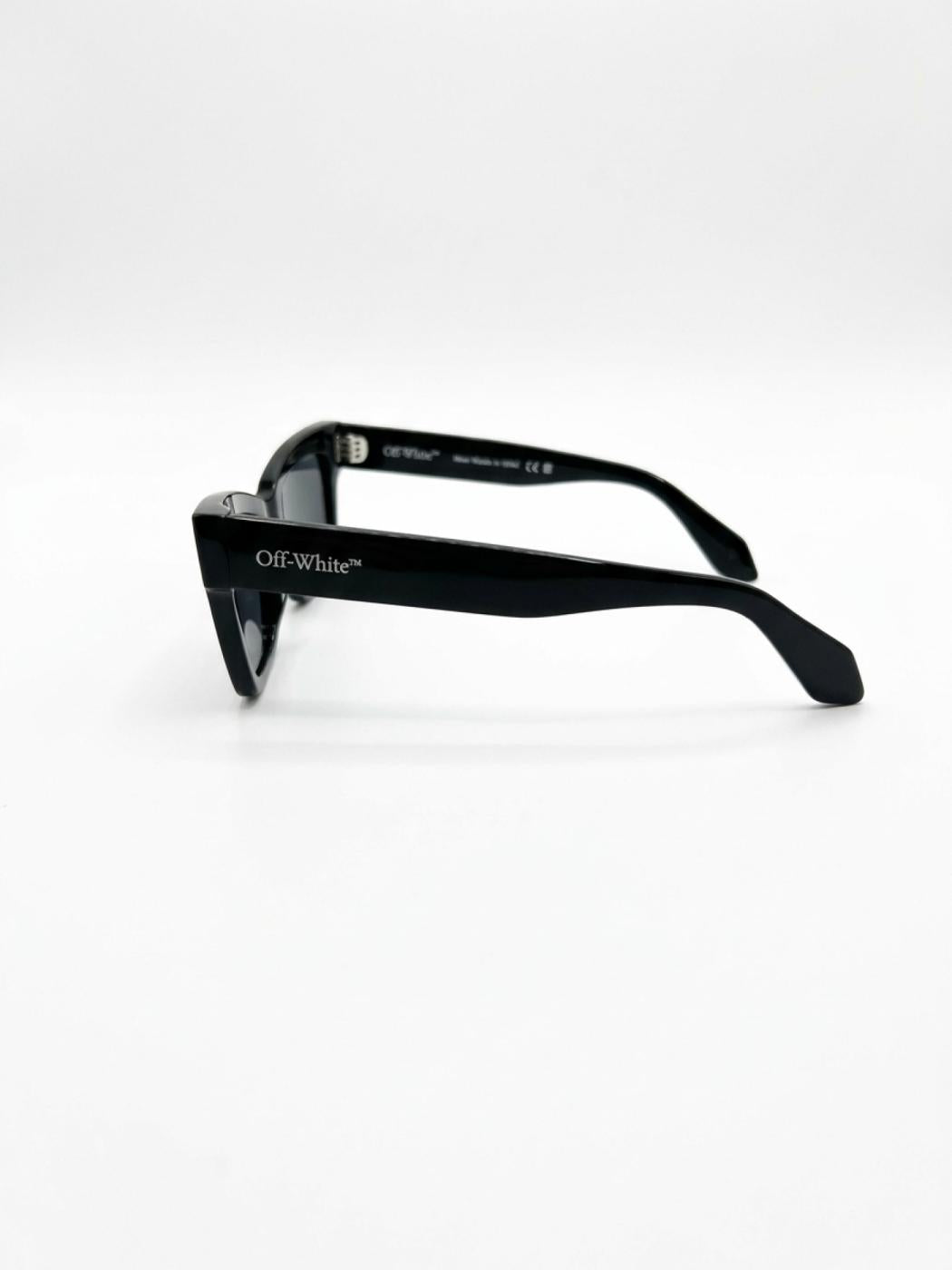 Off-White | Cincinnati Square Sunglasses | Black/Dark Grey (OERI110S24PLA0011007-FR)