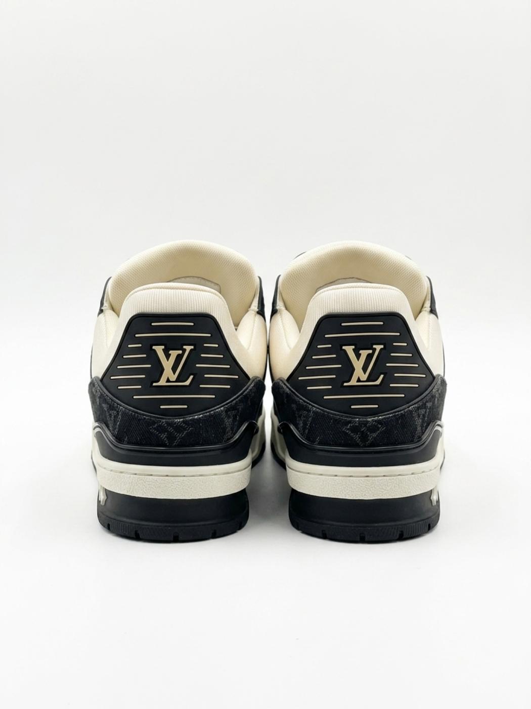 Louis Vuitton | LV Trainer White Black | 9 UK (43 EUR)