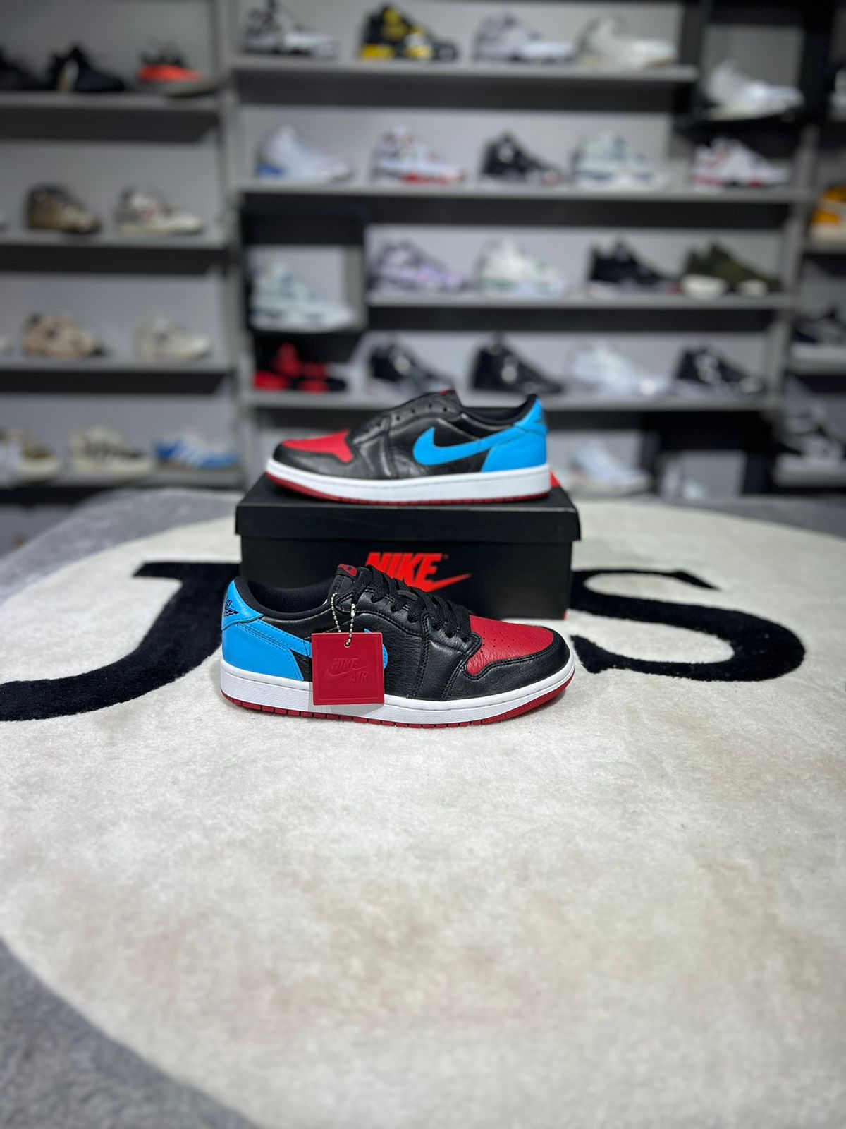 JORDAN  1 RETRO LOW NC TO CHI