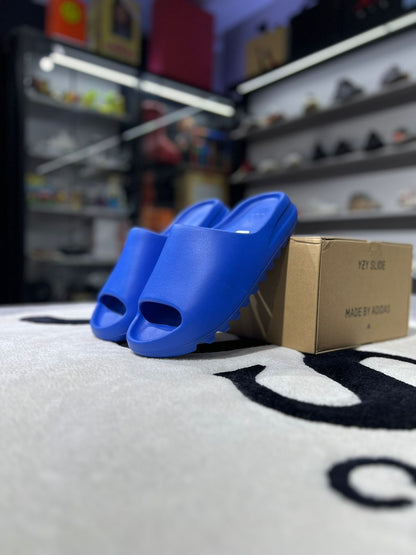 YEEZY SLIDE AZURE