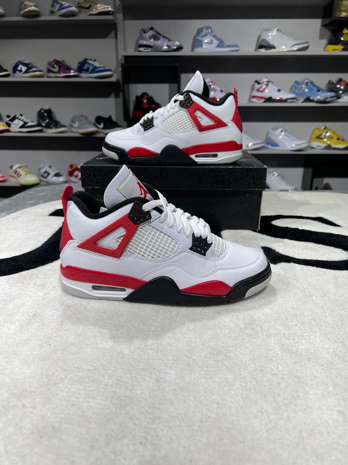 JORDAN RETRO 4 RED CEMENT