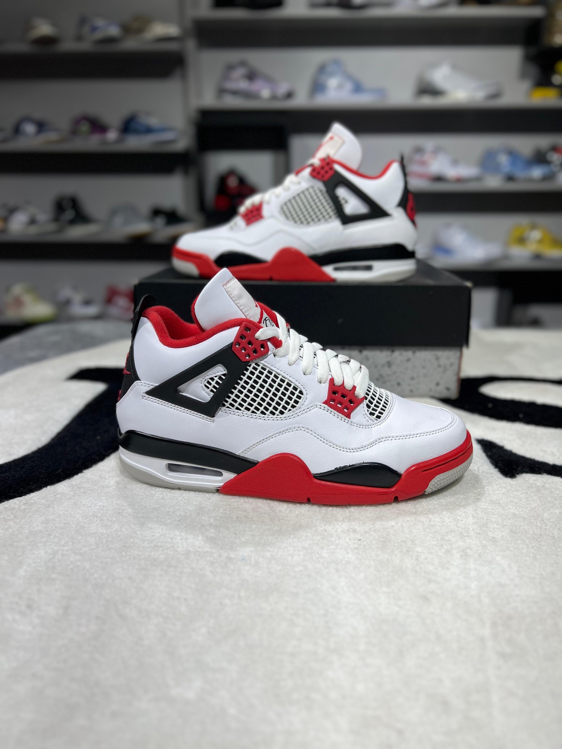 Fire Red Jordan Blanco JORDAN RETRO FIRE RED (2020)
