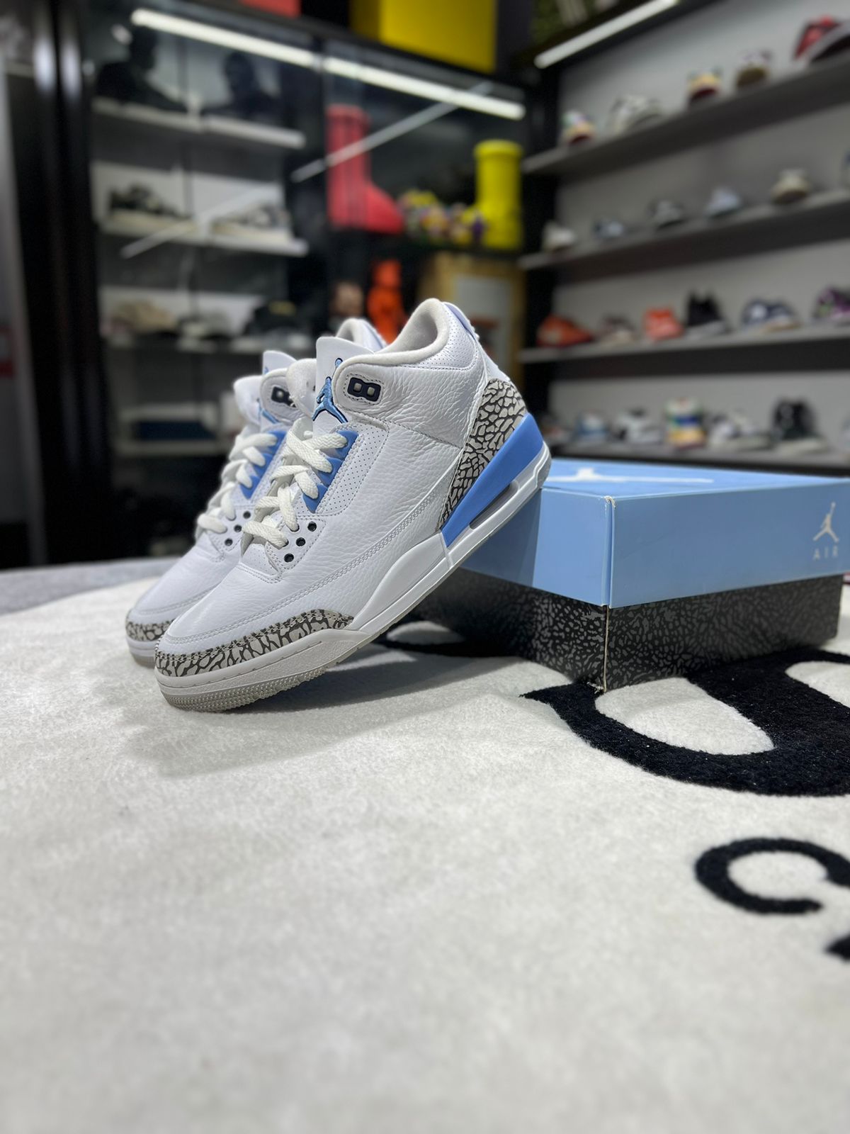 JORDAN RETRO 3 UNC (2020)