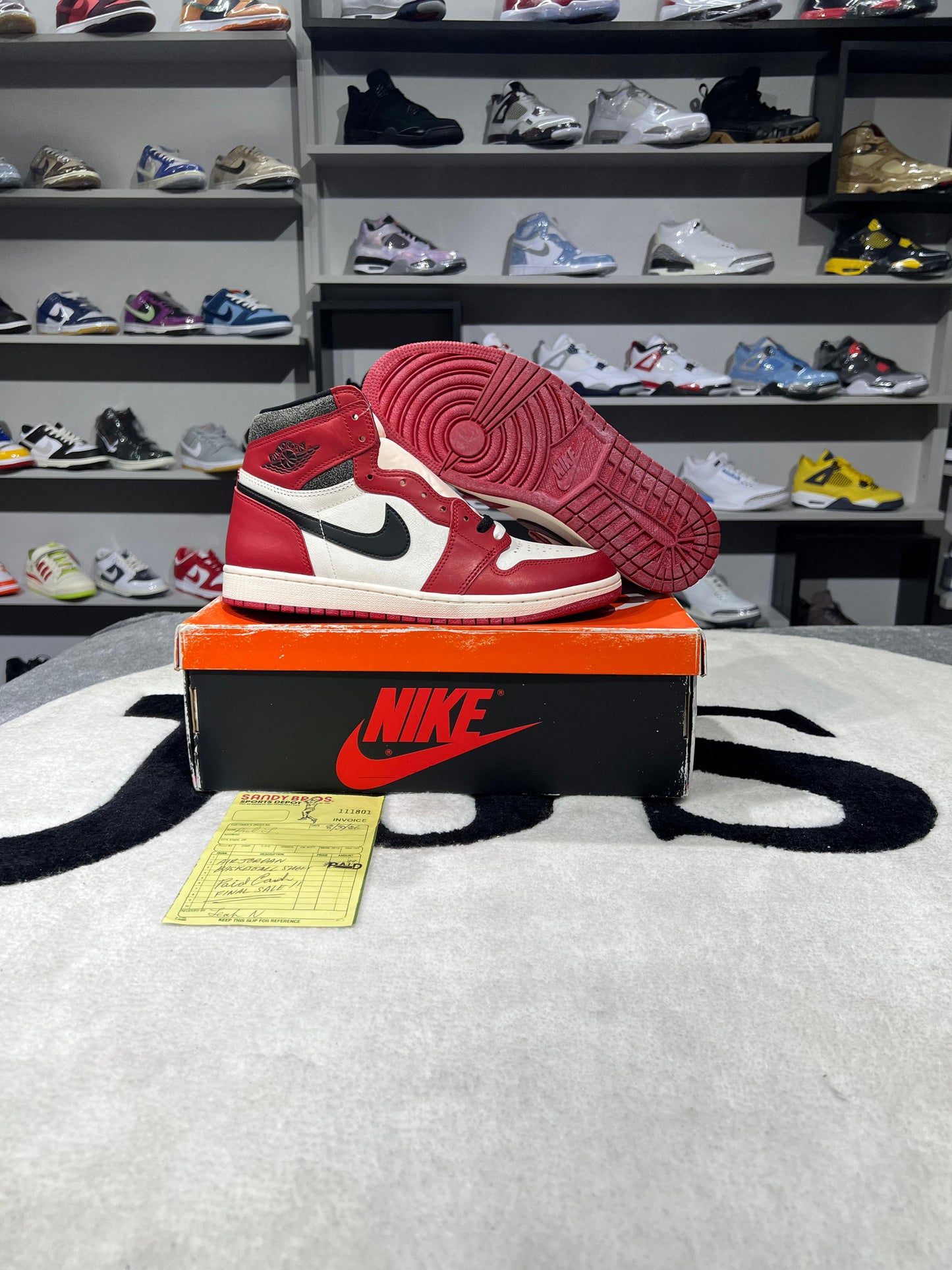 JORDAN RETRO 1 HIGH LOST AND FOUND