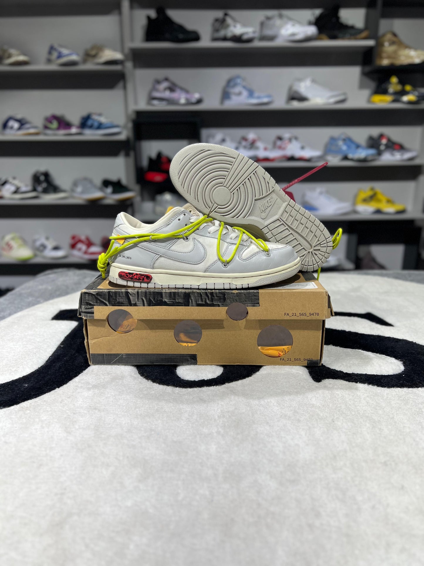 DUNK LOW OFF-WHITE LOT 8