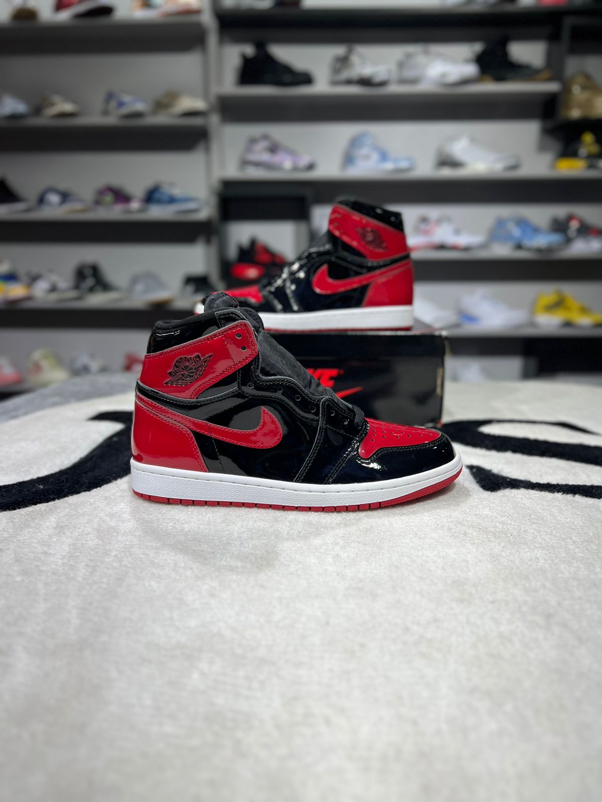 JORDAN RETRO 1 HIGH PATENT BRED