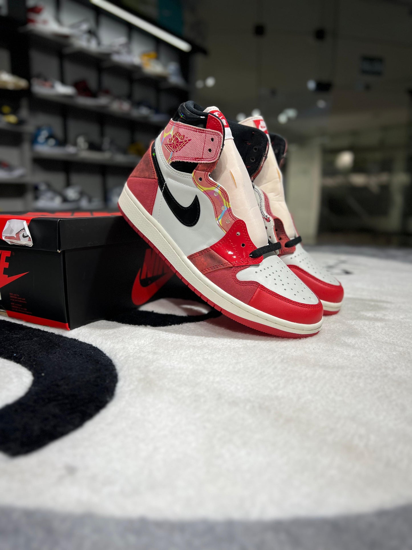 JORDAN RETRO 1 HIGH SPIDER-MAN ACROSS THE SPIDER-VERSE