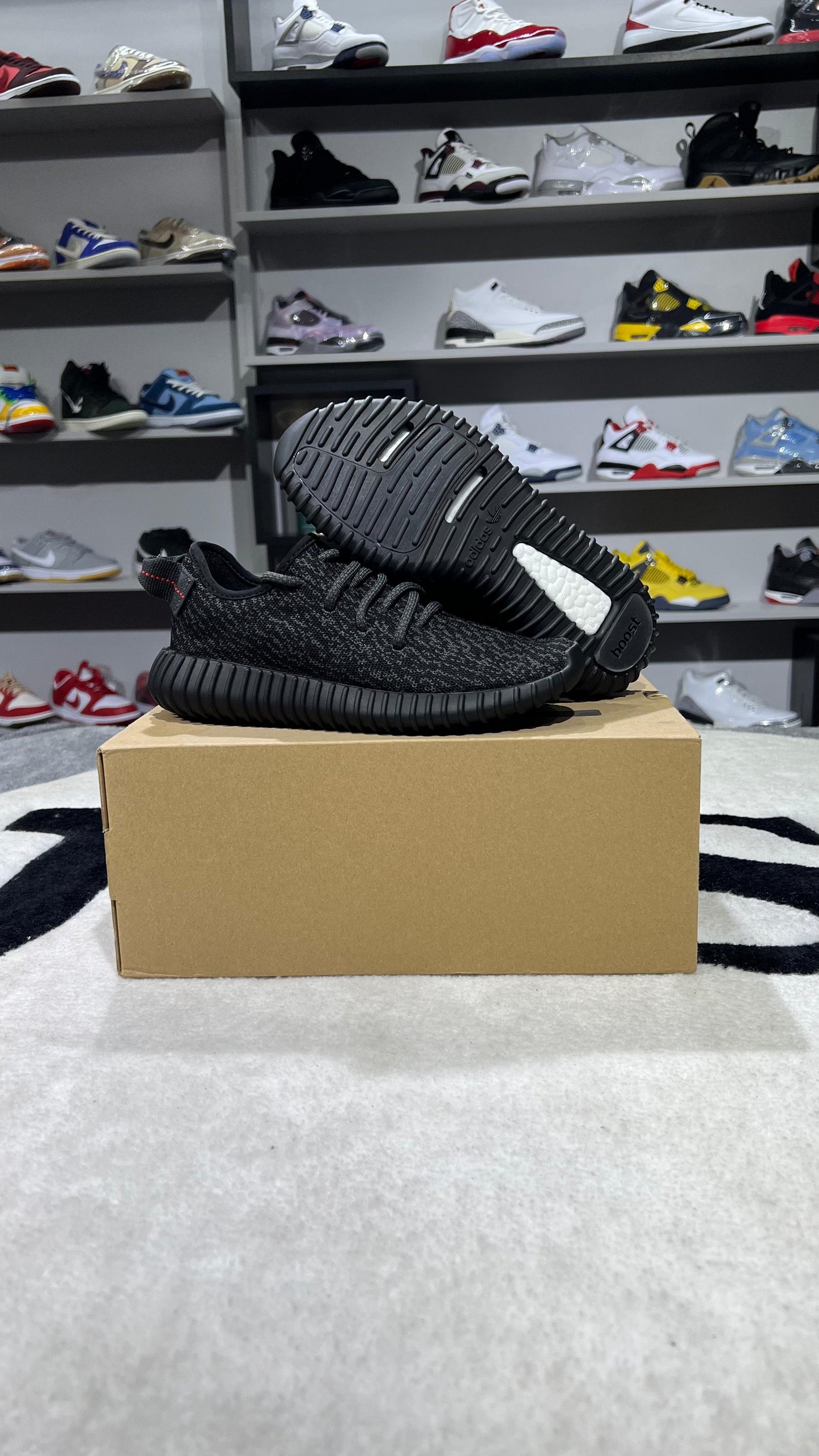 YEEZY BOOST 350 PIRATE BLACK