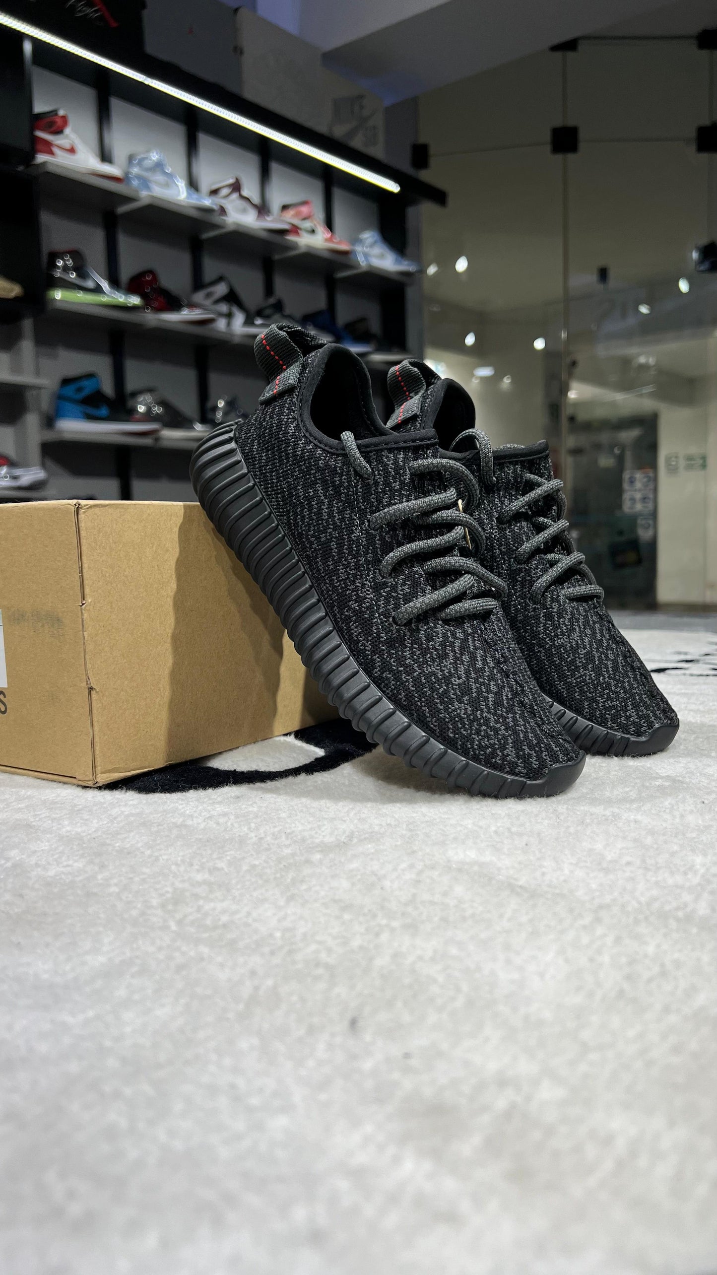 YEEZY BOOST 350 PIRATE BLACK