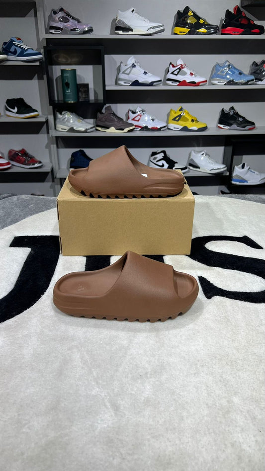 YEEZY SLIDE FLAX