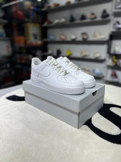 Nike Air Force 1 Low '07 White