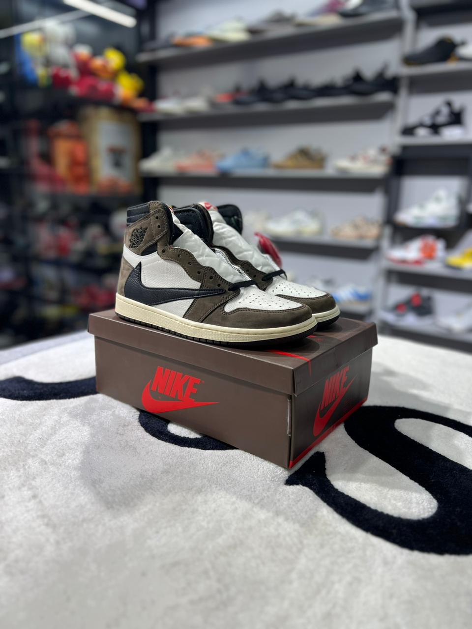 Jordan 1 Retro High OG SP Travis Scott Mocha