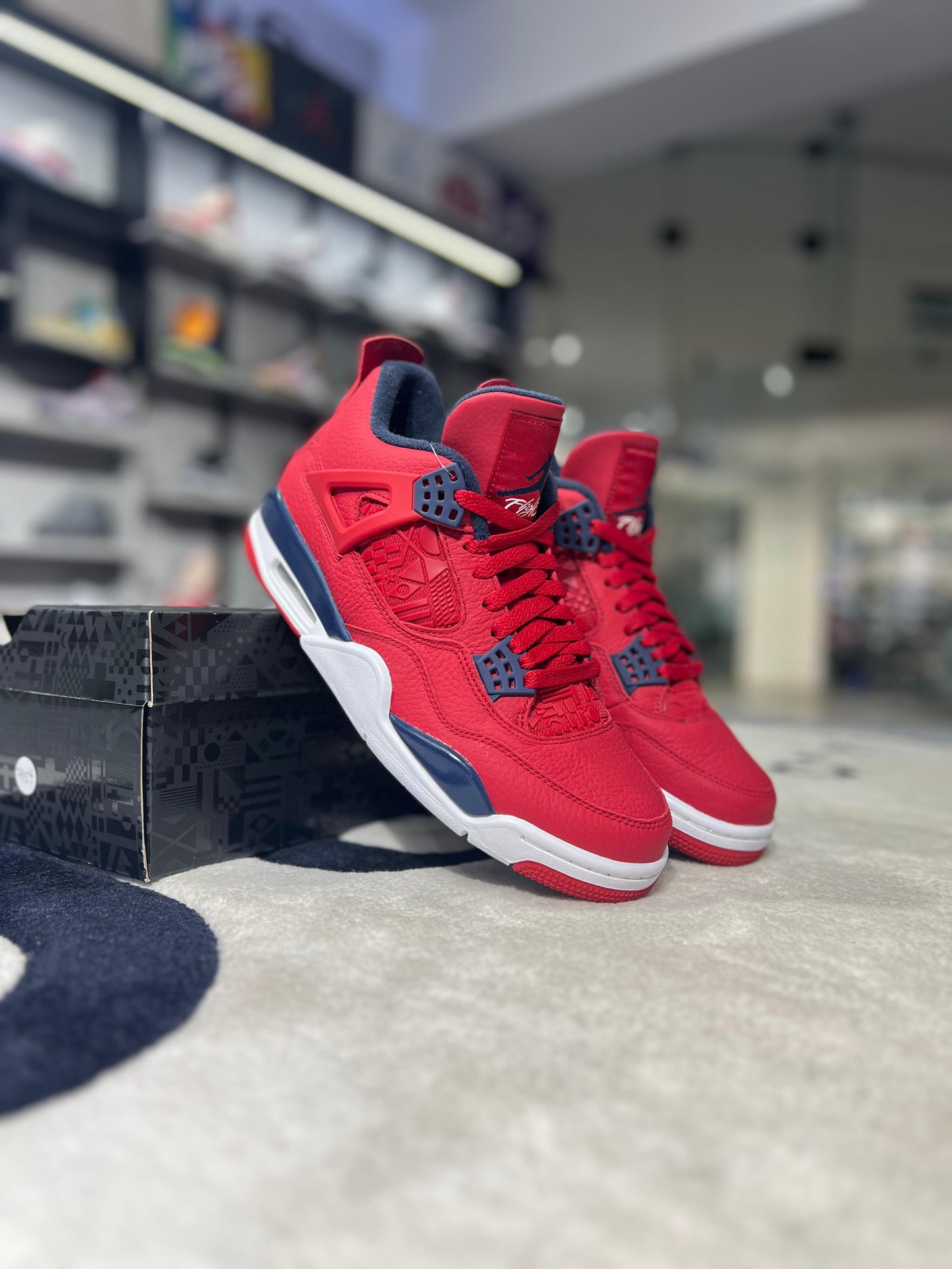 Jordan 4 Retro FIBA (2019)