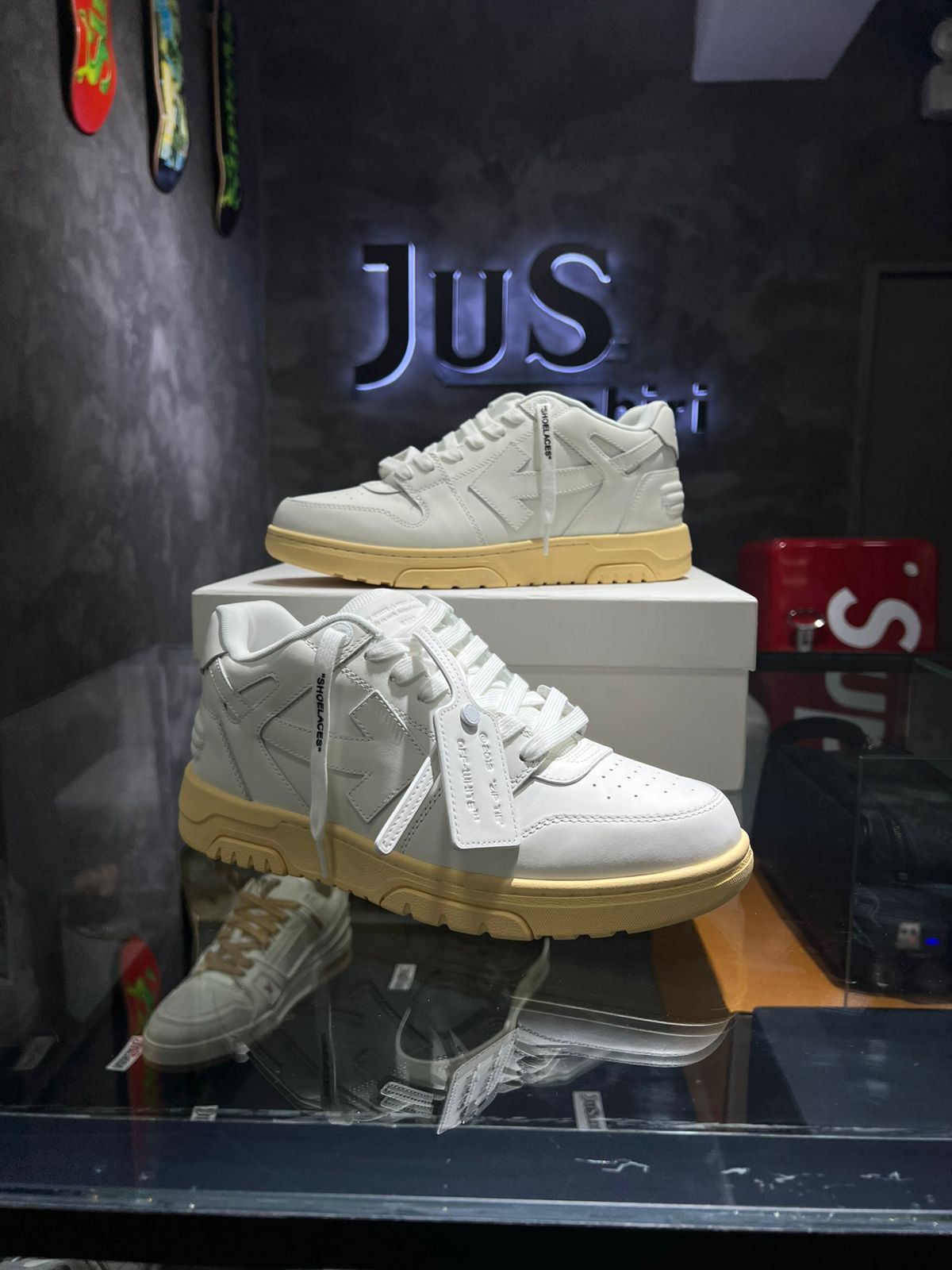 OFF-WHITE Out Of Office OOO Low Tops White Yellow