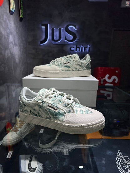 Vulcanized 779 Animation Dollar White