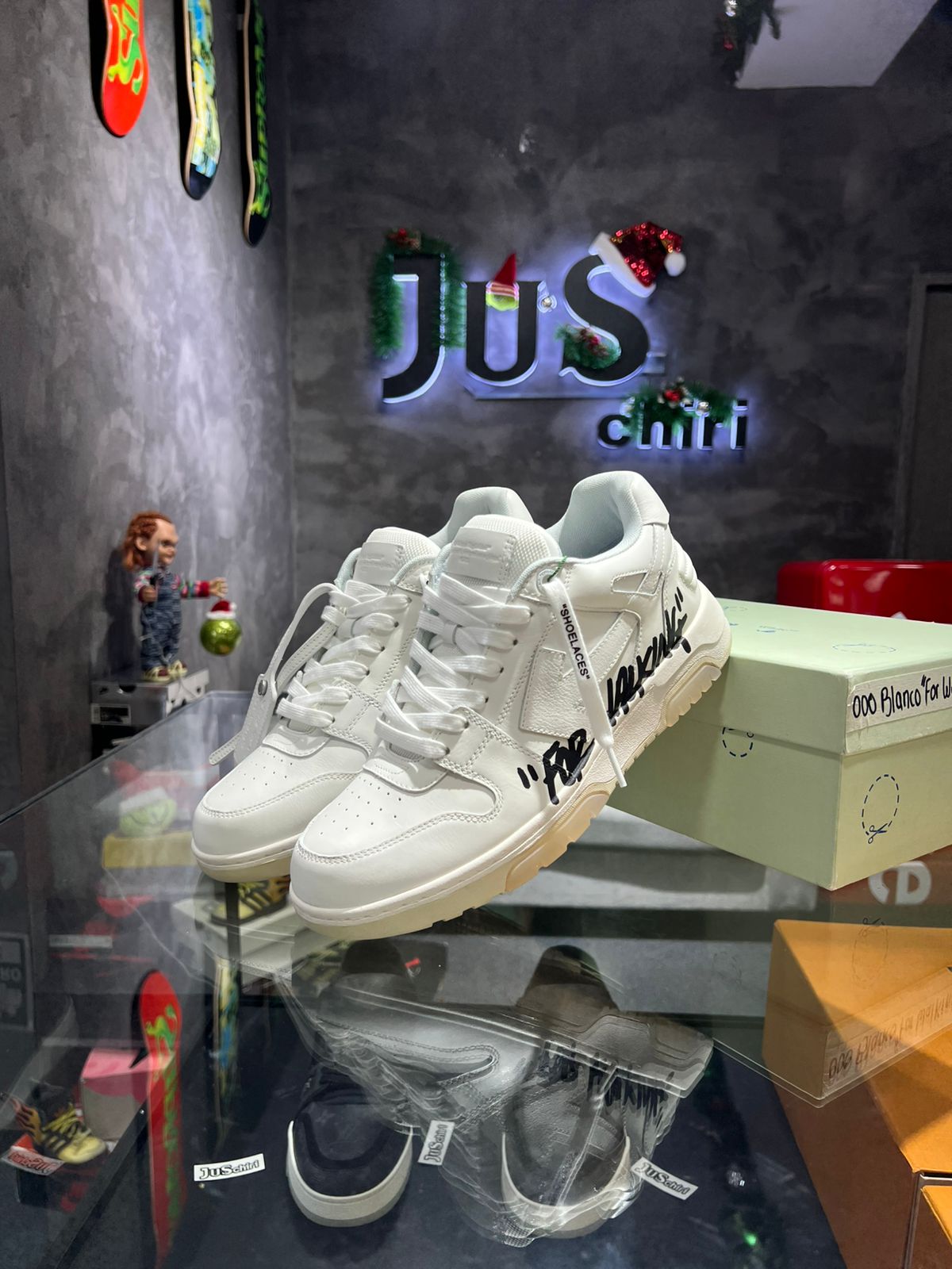 OFF-WHITE Out Of Office OOO Low Tops For Walking White Black