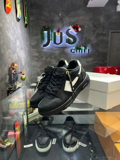 OFF-WHITE Out Of Office "OOO" Low Tops Black White Gold