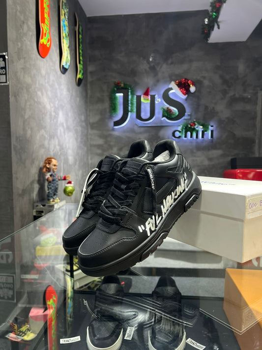 OFF-WHITE OOO Low Tops "For Walking" Black White