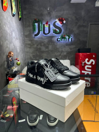 OFF-WHITE OOO Low Tops "For Walking" Black White