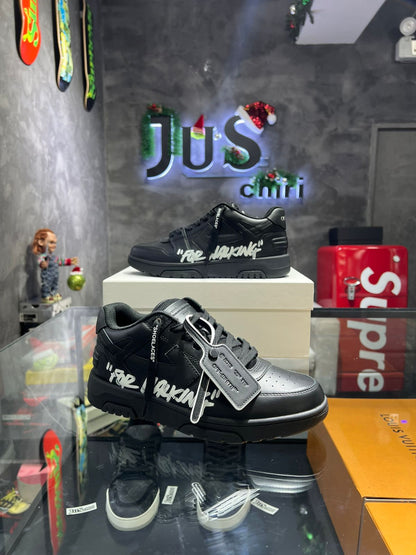 OFF-WHITE OOO Low Tops "For Walking" Black White