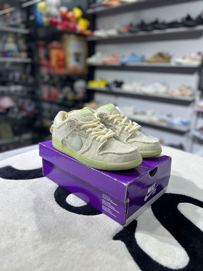 Nike SB Dunk Low Mummy