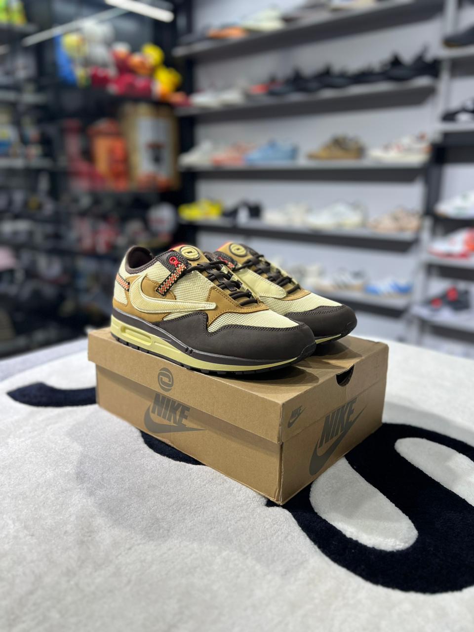 Nike Air Max 1 Travis Scott Cactus Jack Baroque Brown