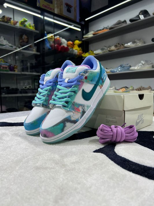 Nike SB Dunk Low Futura Laboratories Bleached Aqua