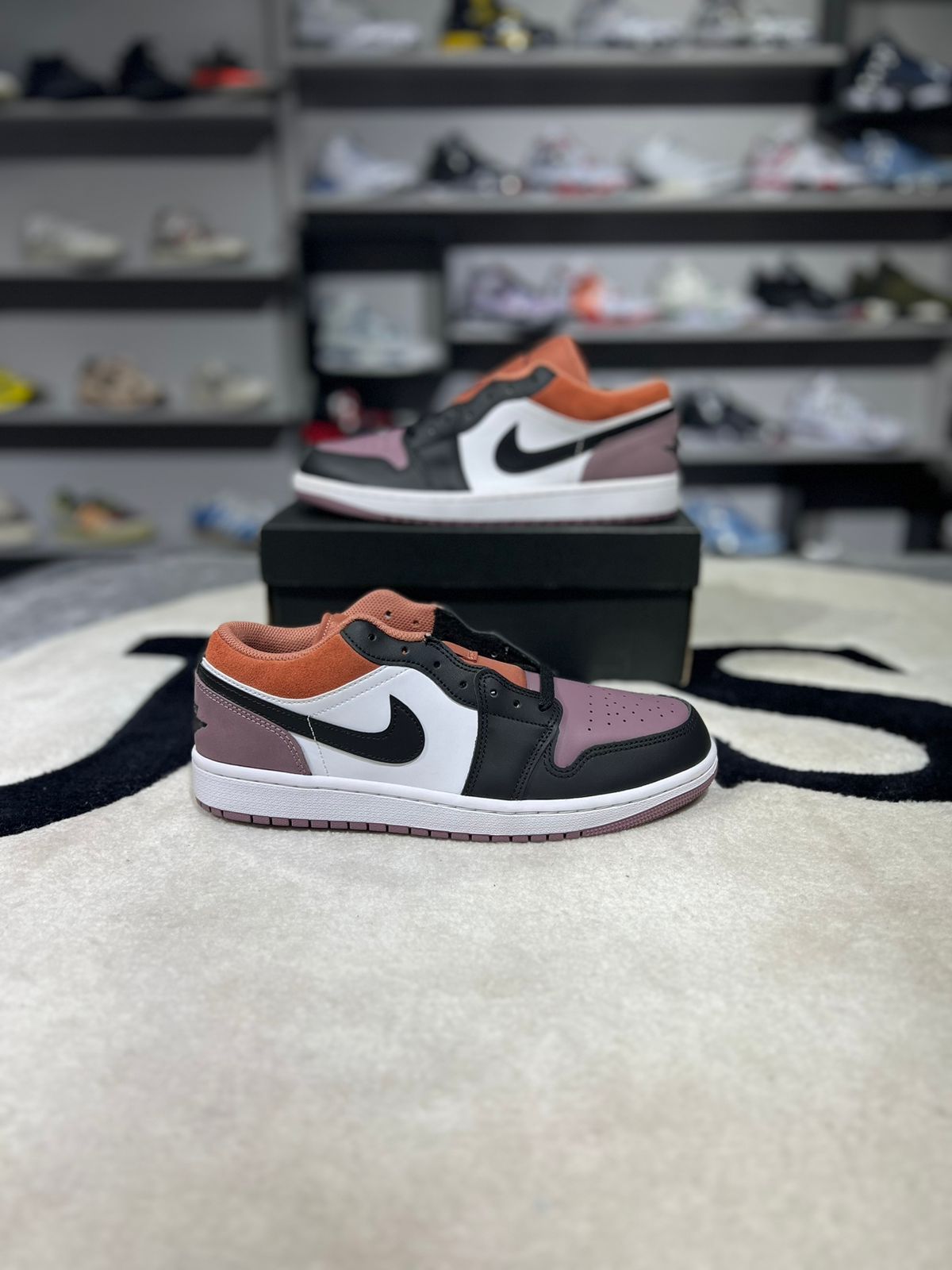 JORDAN 1 LOW SE SKY J MAUVE